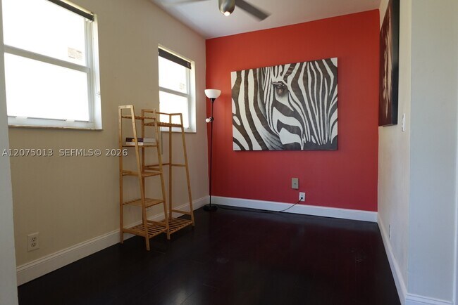 Building Photo - 1320 Drexel Ave