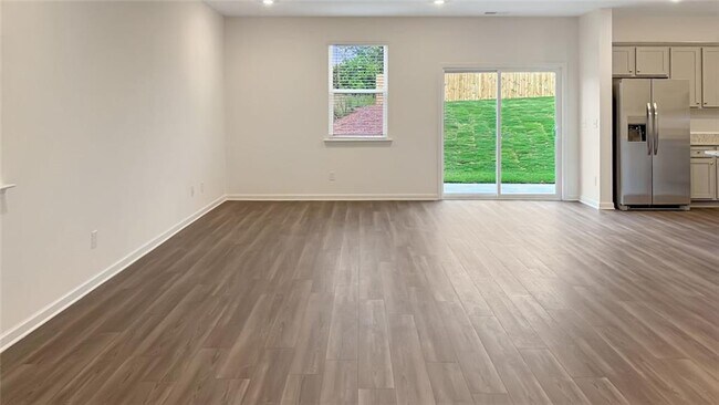 Building Photo - 104 Red Maple Wy