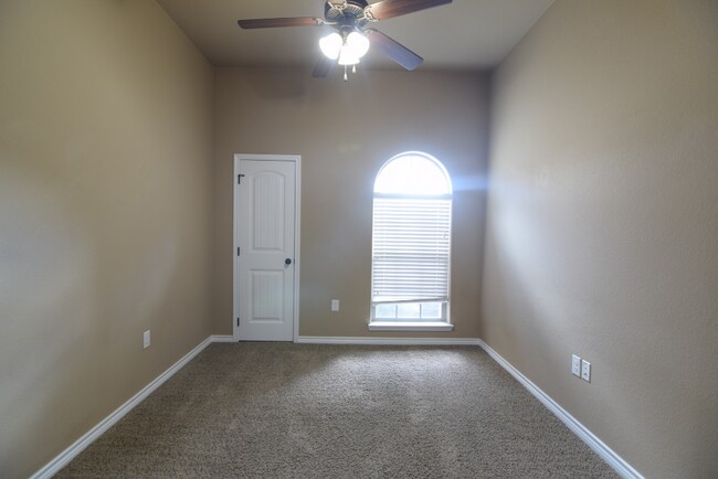 Building Photo - 709 Cosper Creek Dr