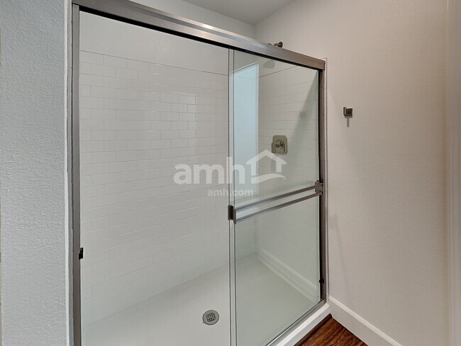 Building Photo - 10186 W Oleta Ave