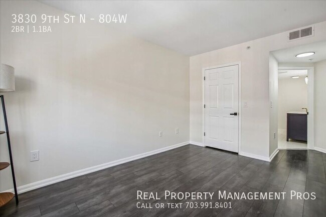 Building Photo - 3830 9th St N