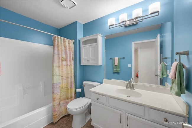 Building Photo - 453 Village Creek Dr