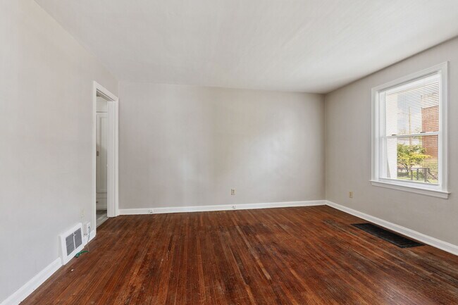 Building Photo - 1355 Ida Ave