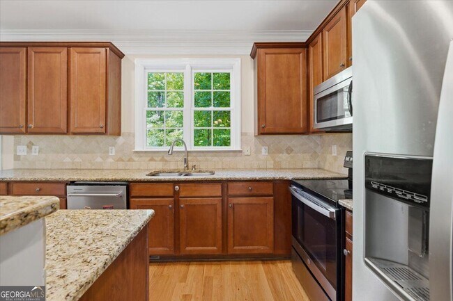 Building Photo - 728 Markhams Dr