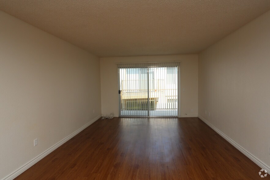Hillcrest Village Senior Living Anaheim Ca Apartment Finder
