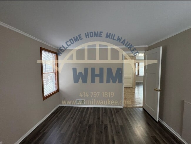 Building Photo - 4508 W Crawford Ave