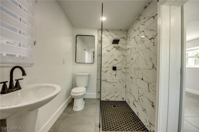 Building Photo - 4312 S Pacific Cir