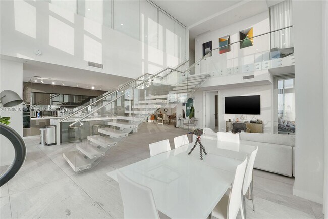 Building Photo - 851 NE 1st Ave