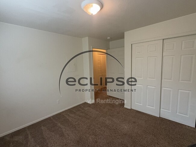 Building Photo - 497 Coronado Ct