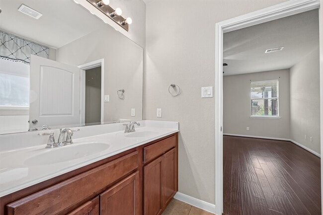 Building Photo - 6143 Norwood Meadows Ln
