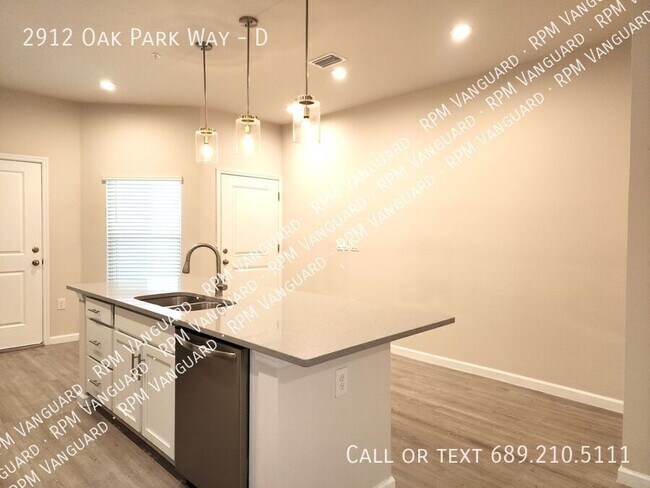 Building Photo - 2912 Oak Park Way