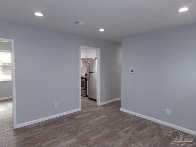 Building Photo - 4201 Wycliff Dr