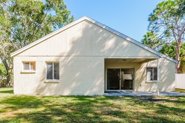 Building Photo - 28246 Tall Grass Dr