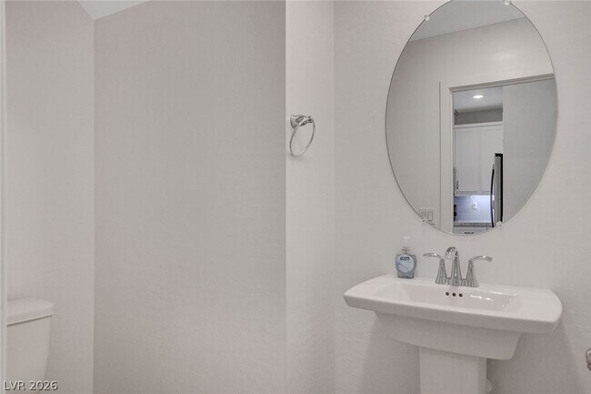 Building Photo - 965 Nevada State Dr