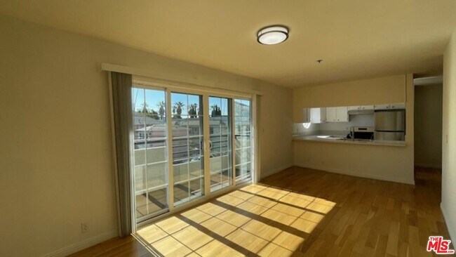 Building Photo - 1212 Arapahoe St