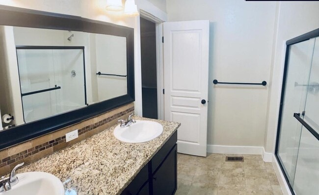 Building Photo - 10311 W Dover Heights Ct