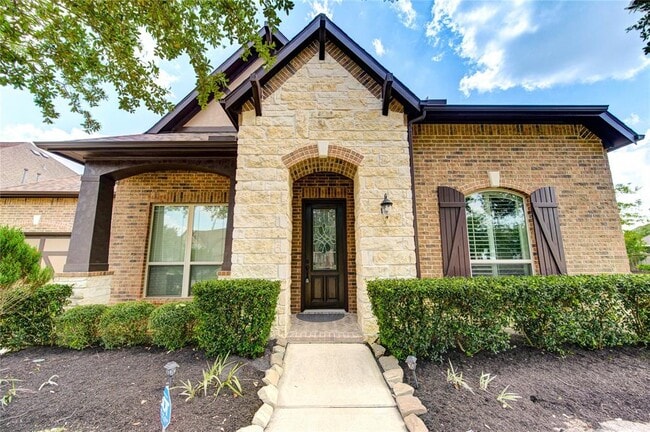 Building Photo - 23911 Milazzo Dr