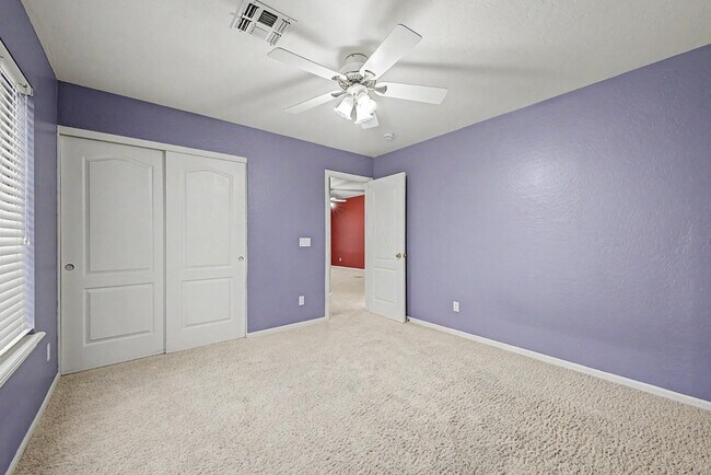 Building Photo - 6772 W Sonnet Dr