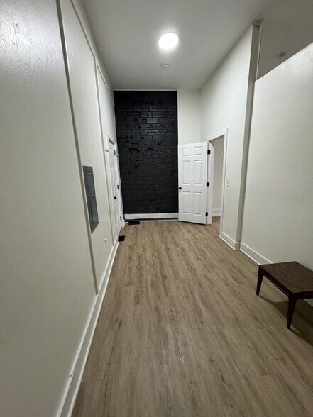 Building Photo - 2505-2507-2507 Cleveland Ave