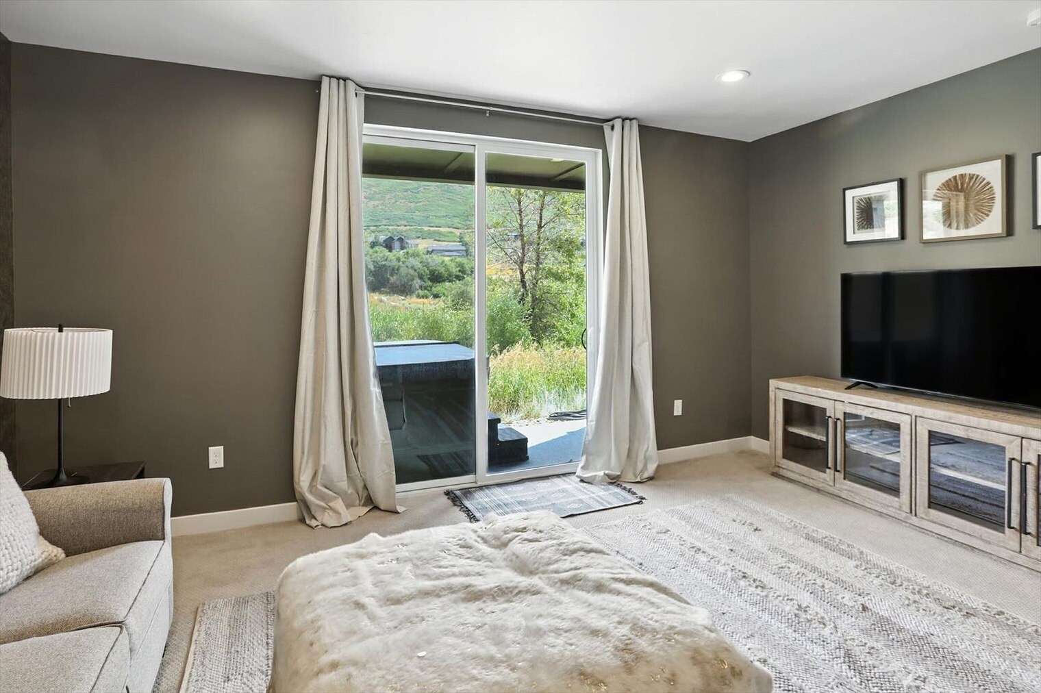 Building Photo - 12737 N Belaview Wy