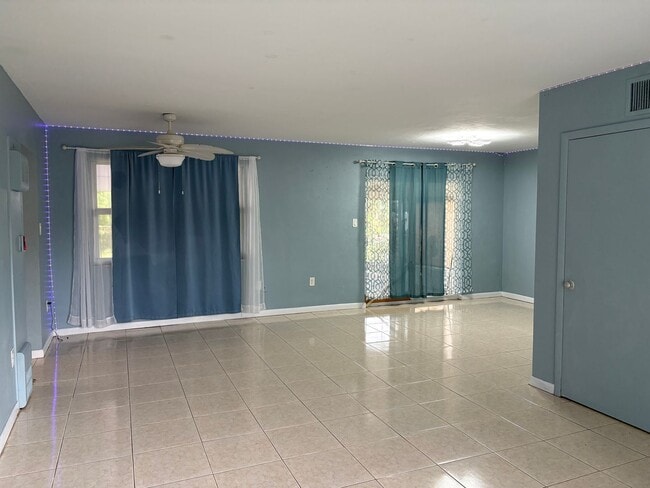 Building Photo - 2596 Starlite Ln