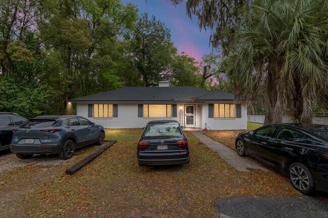 Building Photo - 5 NW 26th St