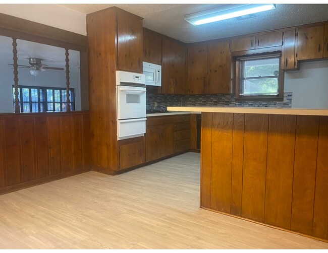 Building Photo - 1513 Berkshire St