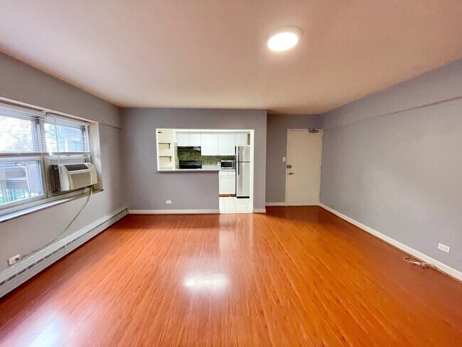 Building Photo - 4950 N Marine Dr