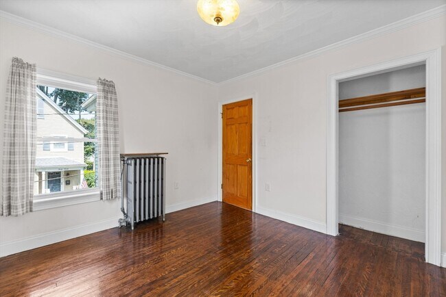 Building Photo - 40 Alden Pl