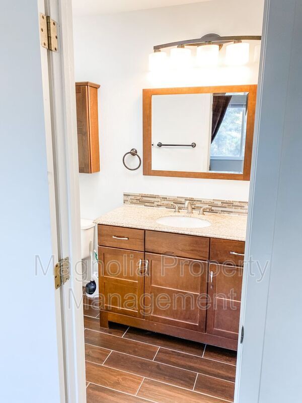 Building Photo - 4260 Ramblewood Dr