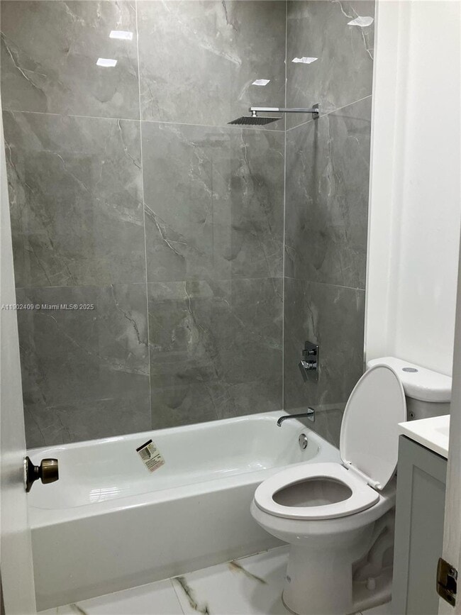 Building Photo - 601 Cypress Lake Blvd