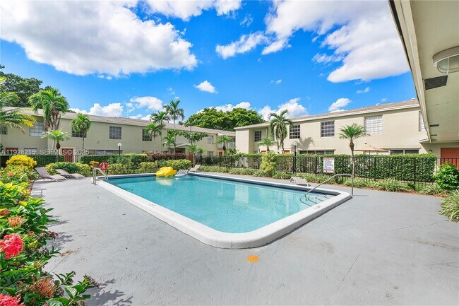 Building Photo - 5850 NW 57th Ave