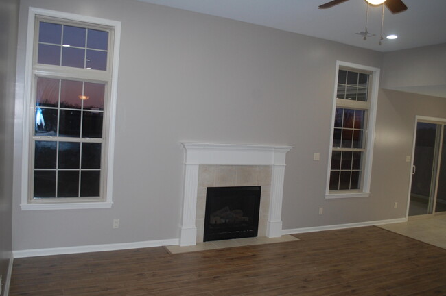 Building Photo - 5007 Craydon Dr