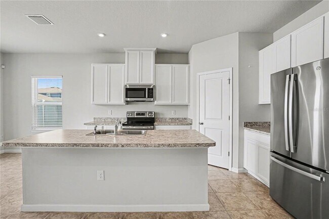 Building Photo - 35649 Osprey Perch Ln