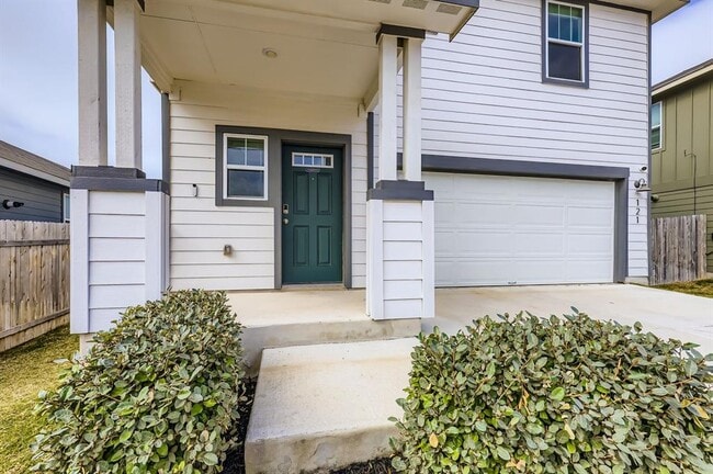 Building Photo - 121 Morning Dawn Ln