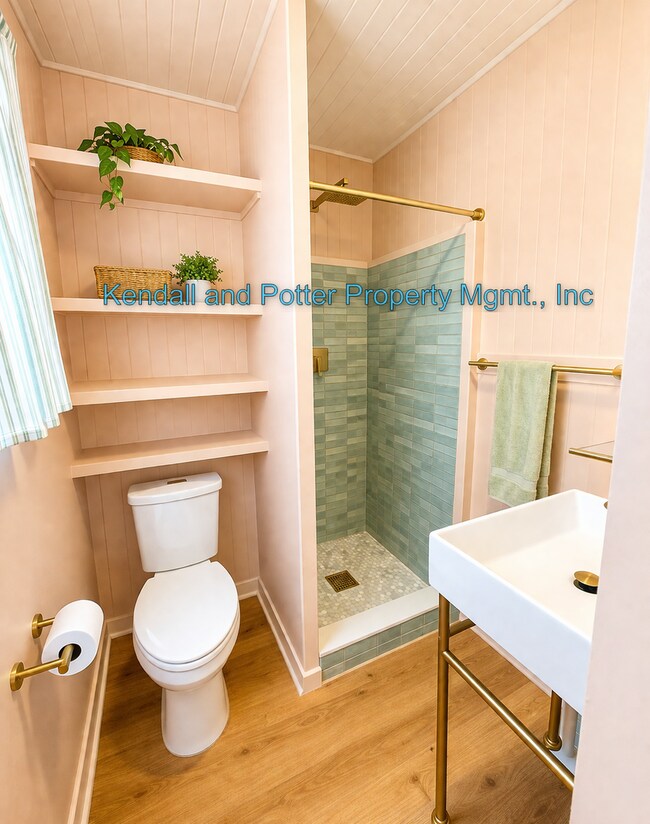 Building Photo - 607CAPITOLA - A and B