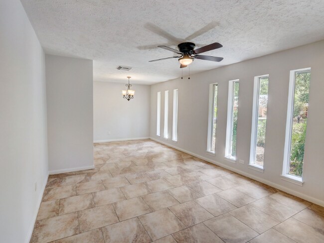 Building Photo - 1951 Round Spring Dr