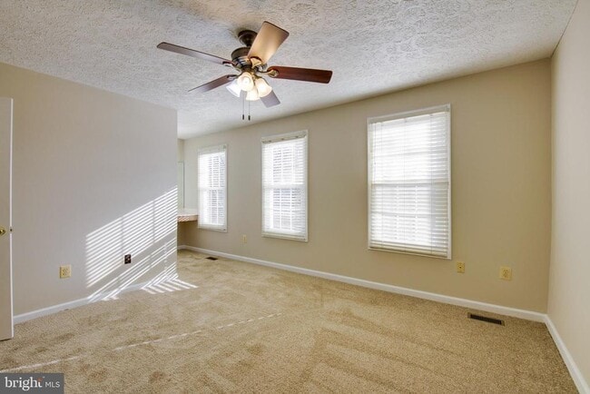 Building Photo - 354 Kendig Dr