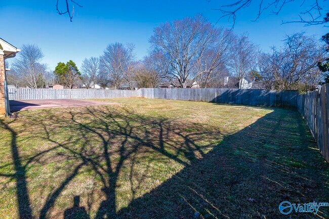 Building Photo - 157 Chanel Dr