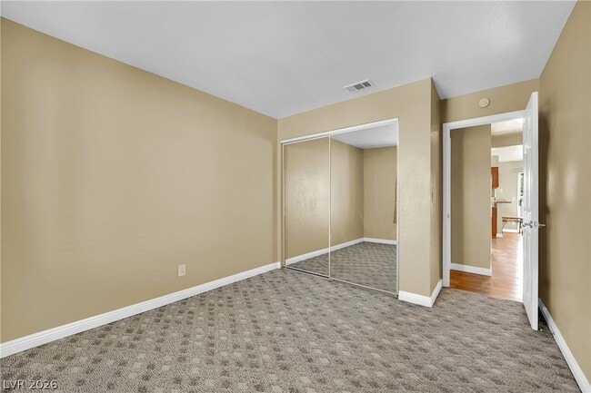 Building Photo - 7300 W Pirates Cove Rd