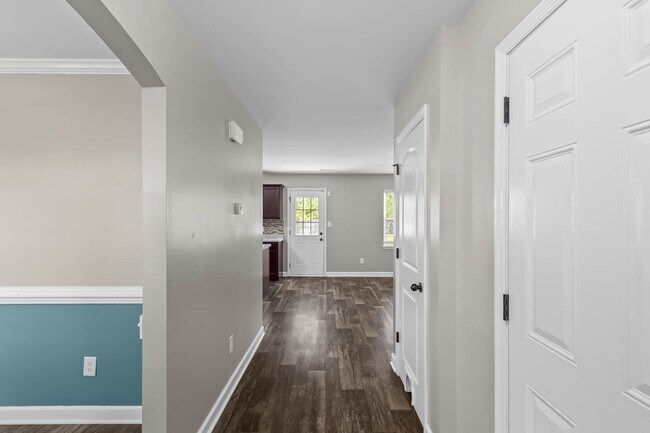 Building Photo - 3 Bed | 2.5 Bath | ~1,536 Sq Ft | Available for Rent