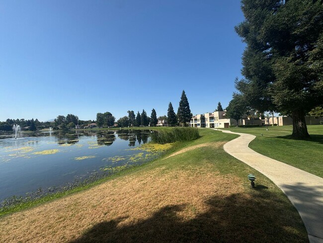 Building Photo - 14500 Las Palmas Dr