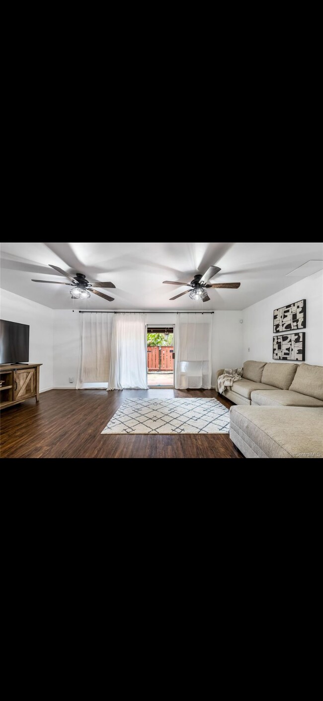 Building Photo - 94-1402-1402 Lanikuhana Ave