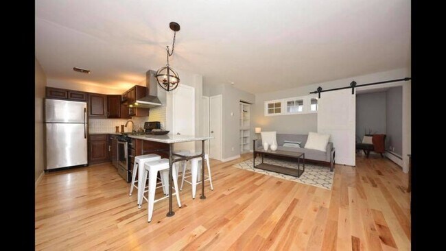Primary Photo - 2025 E Greenwich Ave. #115
