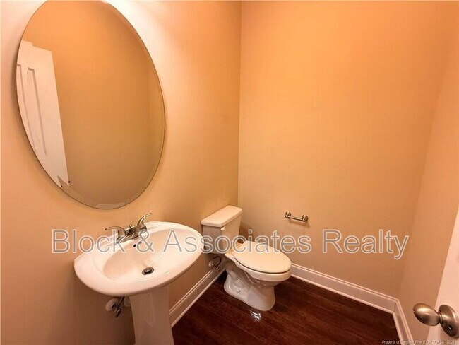 Building Photo - 1705 Bluffside Dr