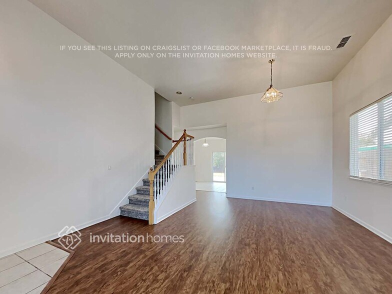 Building Photo - 8205 Carriage Oaks Way