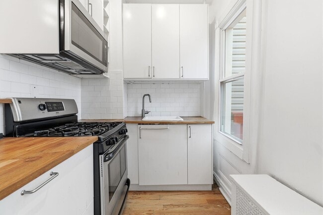 Building Photo - 491 Mercer St