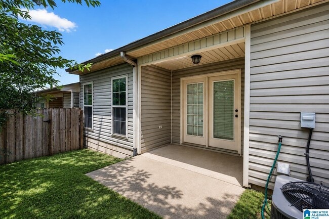 Building Photo - 5639 Colony Ln