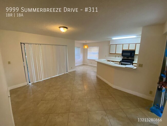 Building Photo - Beautiful 1/1 in Summerbreeze Condominums