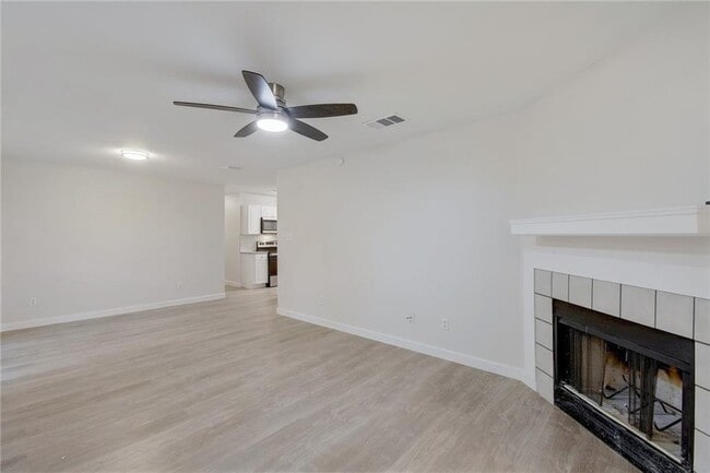 Building Photo - 15209 Sun-Bird Ln